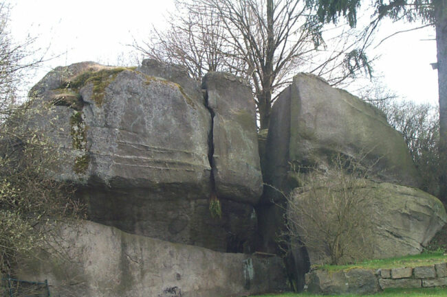 Strnstein-Schlossberg-mit-Burgstall